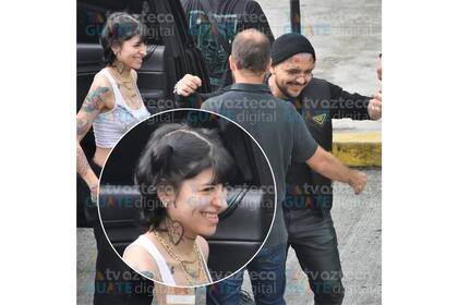 Cazzu y Christian Nodal fueron vistos en el aeropuerto
