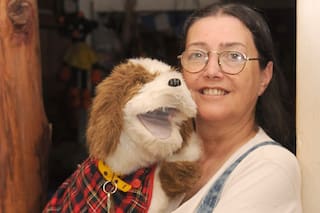 ¿Qué es de la vida de Cecile Charré y el perro Alfonso?