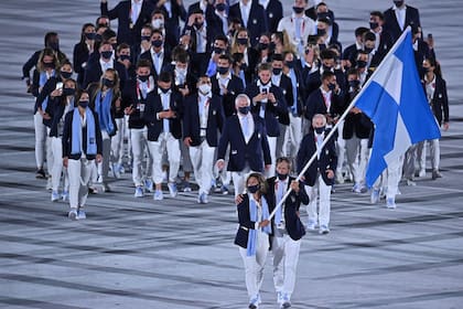 Cecilia Carranza Saroli y Santiago Lange, abanderados en Tokio 2021