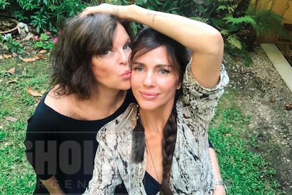Cecilia es hija de la exmannquin Tini de Bucourt. “Mamá al principio se sorprendió, pero después tuvo una actitud natural. Le pedí que se lo contara a sus amigas, yo no quería que fuera un secreto”, confía.