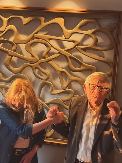 Cecilia junto a su padre Abrasha Rotenberg (Foto: Instagram @ceciroth)