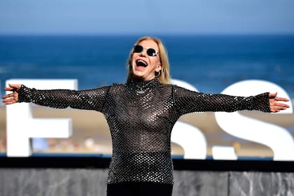 Cecilia Roth también dijo presente en San Sebastián durante la sesión de fotos de la serie La mesías