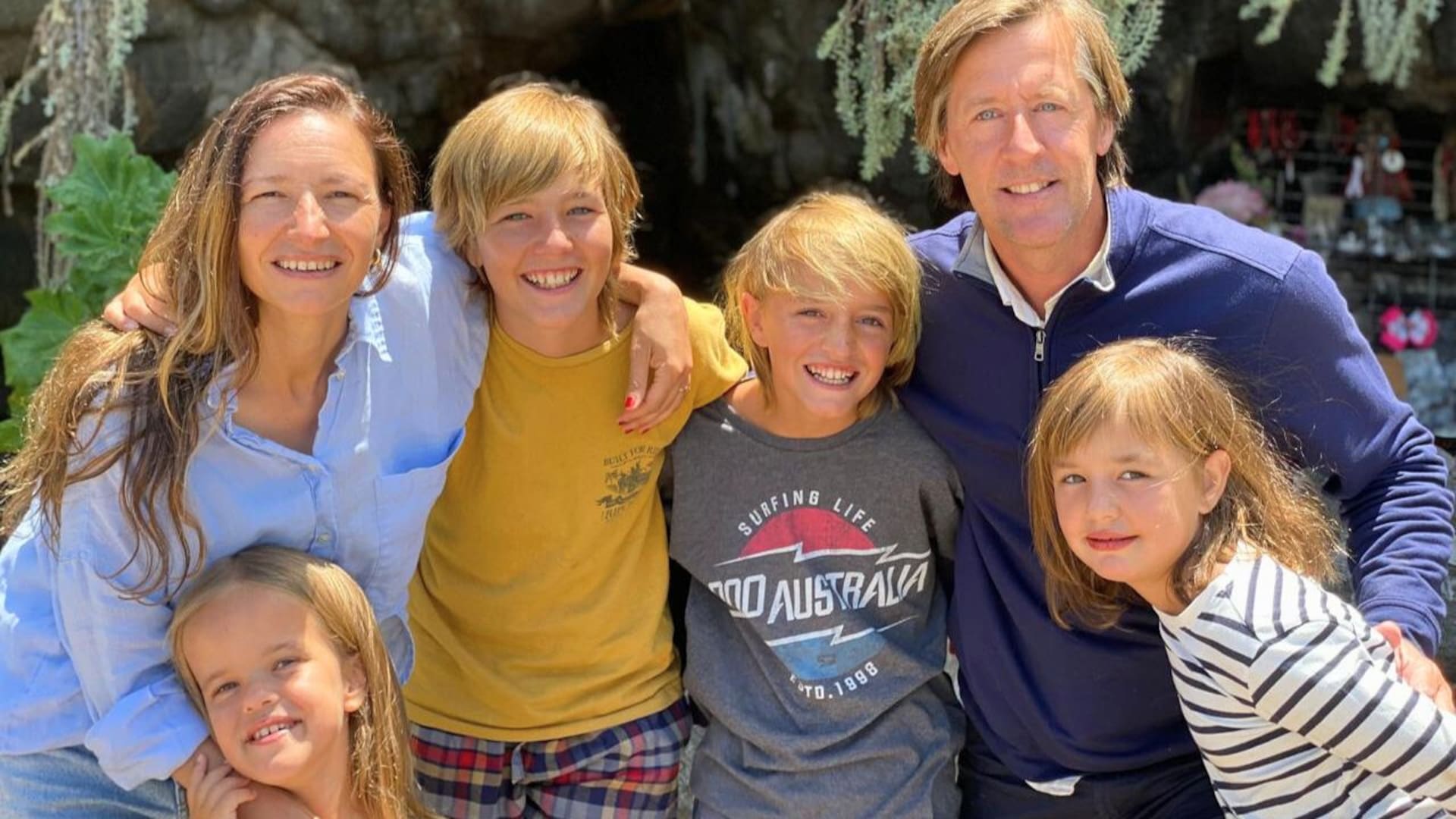 Cecilia y Roon con la familia completa