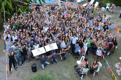 Celebración de voluntarios de la Fundación Si junto a jóvenes de la residencia universitaria de La Rioja