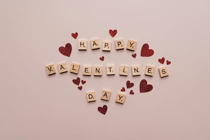 Celebraciones como el Galentine's Day se enfocan en celebrar la amistad y se llevan a cabo en el marco del Día de San Valentín (Pexels/alleksana)