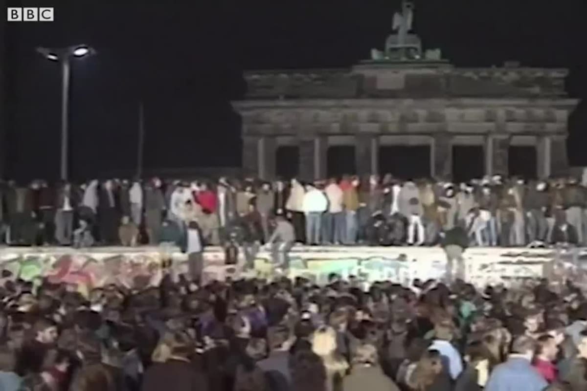 Celebraciones durante la caída del Muro de Berlín