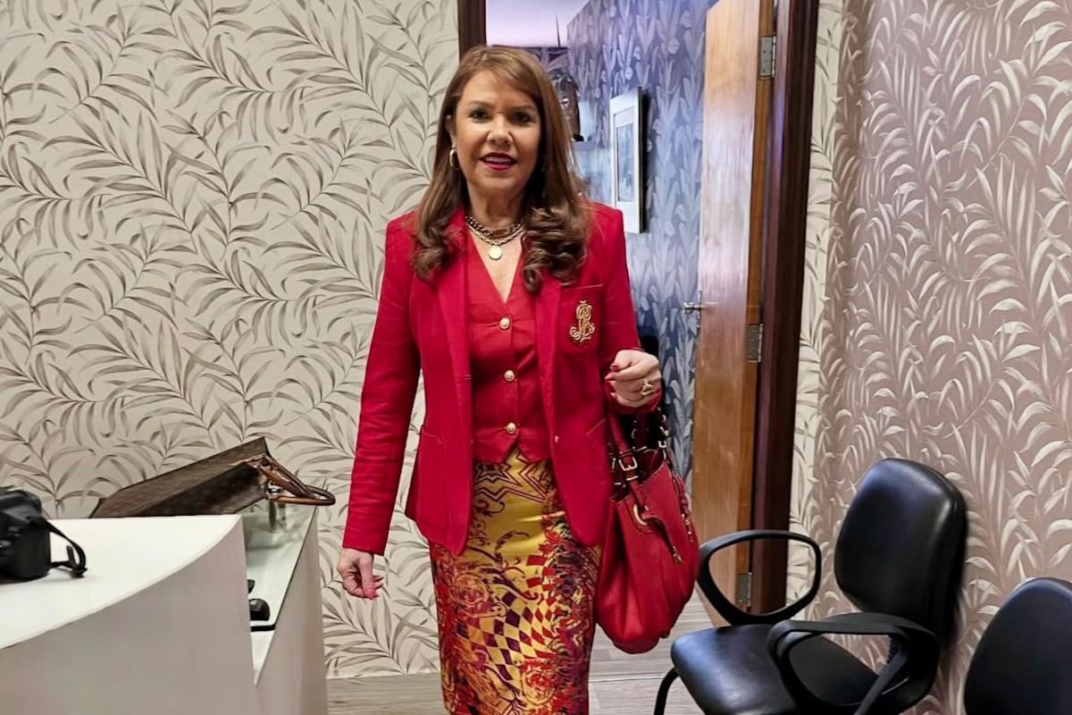 Celeste Amarilla viste los colores de la bandera de España