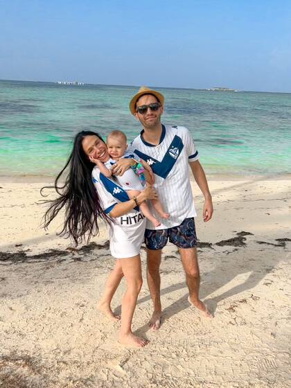 Celeste Bello, su marido Emiliano y su hijo Bautista, se preparan para viajar: “Somos nómades, mi hijo está muy acostumbrado a viajar y nosotros trabajamos a distancia y también vamos a seguir con nuestro trabajo desde ella"