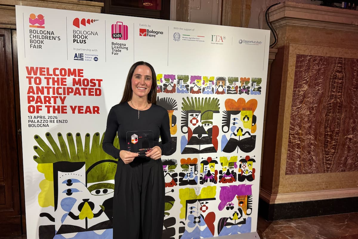 Celina Alonso, fundadora de Lecturita, recibió el premio en la Feria del Libro Infantil de Bolonia