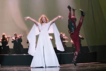 Celine Dion despliega su talento para el baile mientras Deadpool baila eufórico