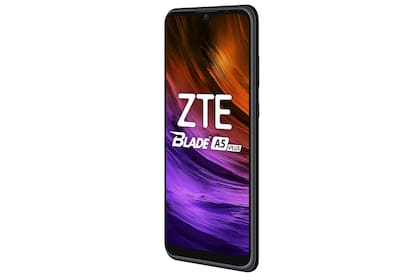Celular para capturar momentos. El ZTE Blade A5 Plus cuenta con una cámara frontal de 5 MP y doble cámara principal de 13 MP y 2MP. Además, tiene 2 GB de RAM y 32GB de almacenamiento interno expandible. Precio: 31.999 pesos