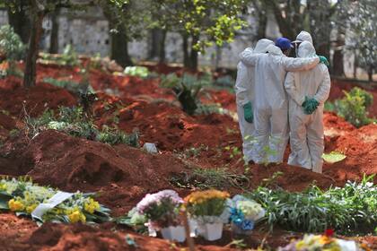 Cementerio de Vila Formosa en San Pablo, Brasil