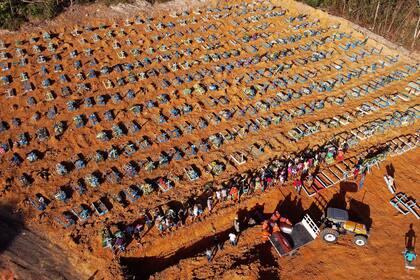 Cementerio Nossa Senhora Aparecida, en Manaus, estado de Amazonas, Brasil