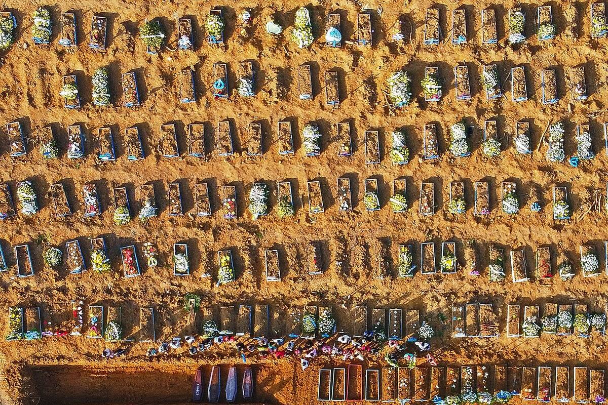 Cementerio Nossa Senhora Aparecida, en Manaus, estado de Amazonas, Brasil