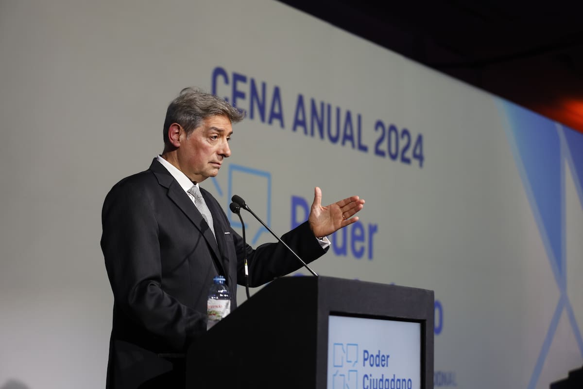 Cena de Poder Ciudadano con la presencia de jueces, ministros de la corte Suprema y políticos.
Horacio Rosatti