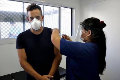 Centros de vacunación en los sindicatos SUTEBA y SADOP de la provincia de Buenos Aires