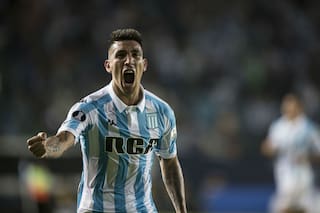 Racing le ganó por goleada a Vasco Da Gama y dio un paso firme en la Copa