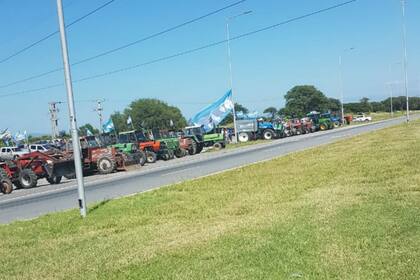 Cerca de 150 productores se acercaron hasta la ruta 36 y C45 para participar de la medida de fuerza