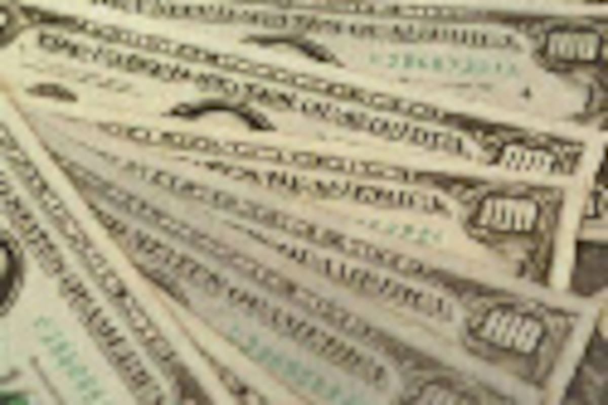 CERCA DE 300 KG DE ESTUPEFACIENTES JUNTO CON ARMAS LARGA Y DOLARES FALSOS, SE SECUESTRARON EN UN ALLANAMIENTO , REALIZADO POR EFECTIVOS DE LA PREFECTURA, EN UN EDIFICIOCENTRICO DE LA CIUDAD DE MAR DEL