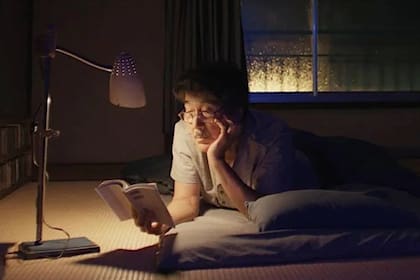 Ceremonia nocturna. "Las palmeras salvajes", de William Faulkner; "Once", de Patricia Highsmith y "Árbol", de Aya Kōda, son los libros que aparecen en Días perfectos, de Wim Wenders.