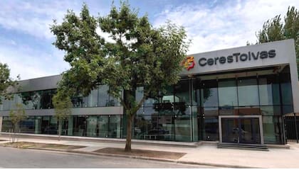 CeresTolvas posee más de 290.000 toneladas de capacidad de almacenamiento, presta servicios logísticos para más de un millón de toneladas anuales y comercializa más de 805.000 toneladas de granos por año