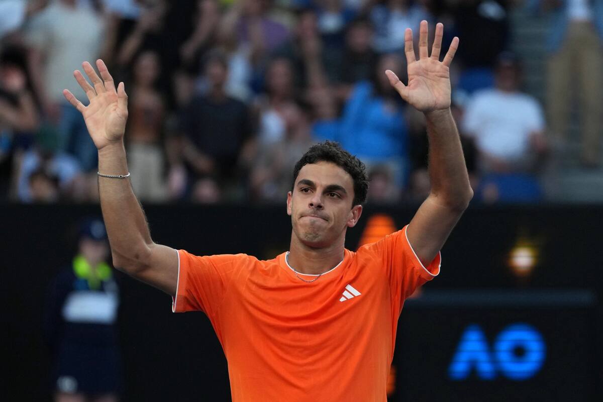 Cerúndolo no pudo con Zverev y quedó eliminado en octavos de final del Australian Open.
