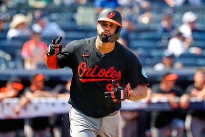 Cerveceros y Gary Sánchez cierran acuerdo de 1 año por 1,75 millones con opción a 2027