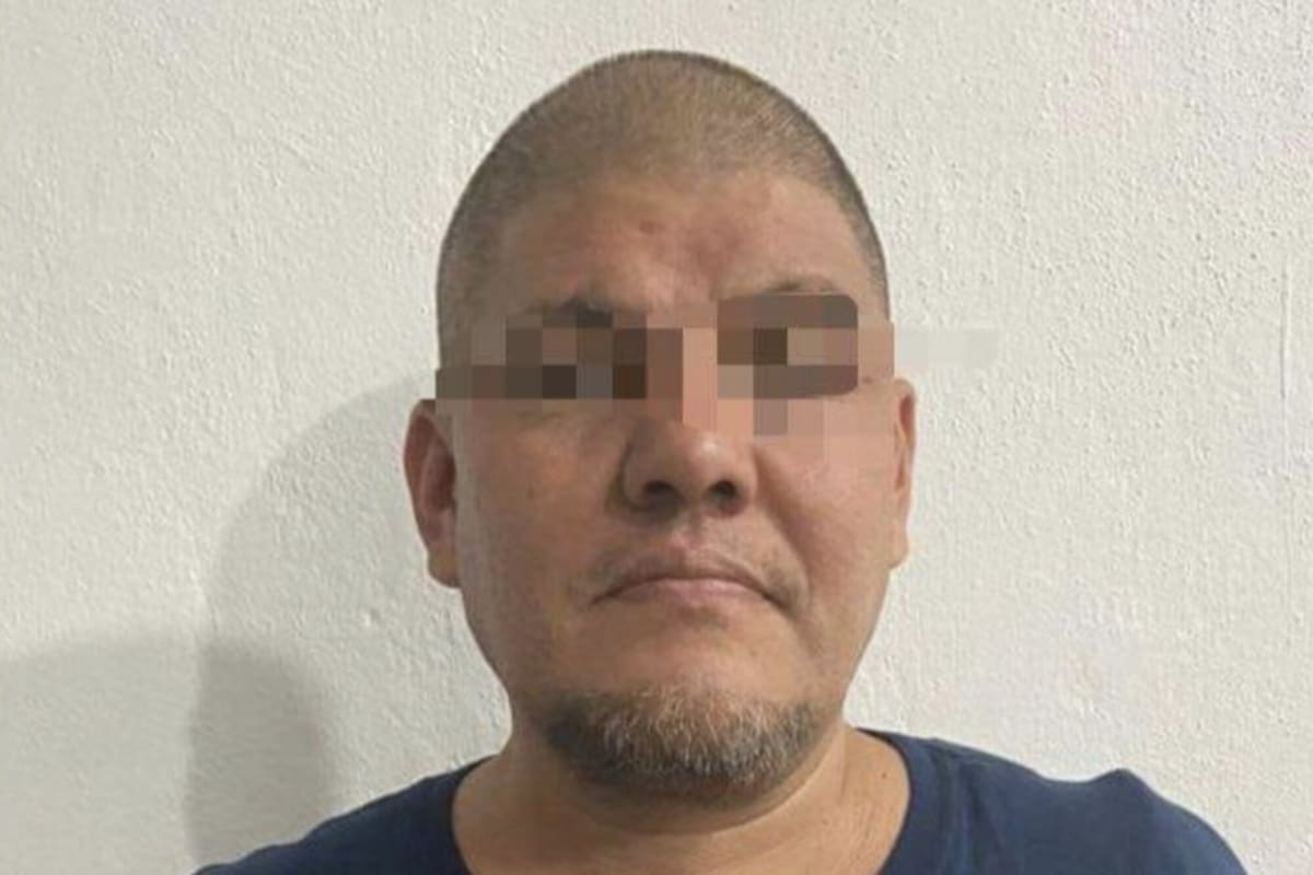 César Humberto López Larios fue arrestado por el FBI en el aeropuerto de Houston, Texas