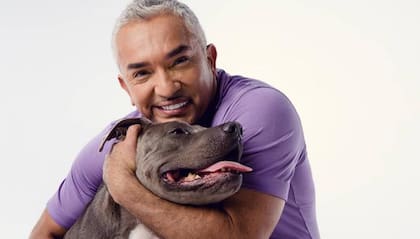 César Millán llegó a Estados Unidos como inmigrante ilegal y de a poco fue consolidándose en el mundo de las mascotas