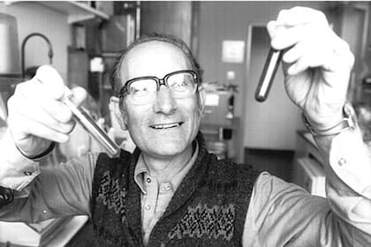 César Milstein, ganador del Premio Nobel de Medicina de 1984