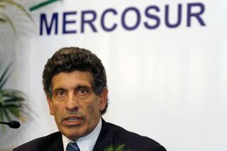El día en el que Chacho Álvarez renunció a la vicepresidencia