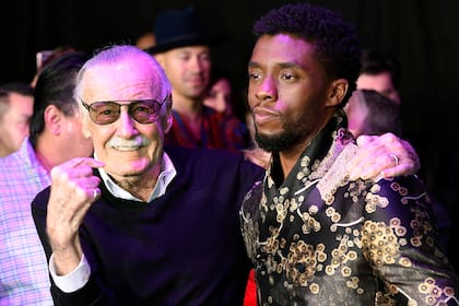 Chadwick Boseman con Stan Lee