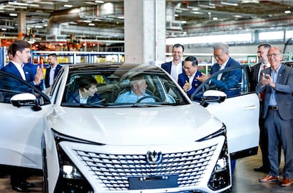 Changan inició producción junto con CAOA en Anápolis y anunció un nuevo ciclo de inversión de R$5000 millones hasta 2028