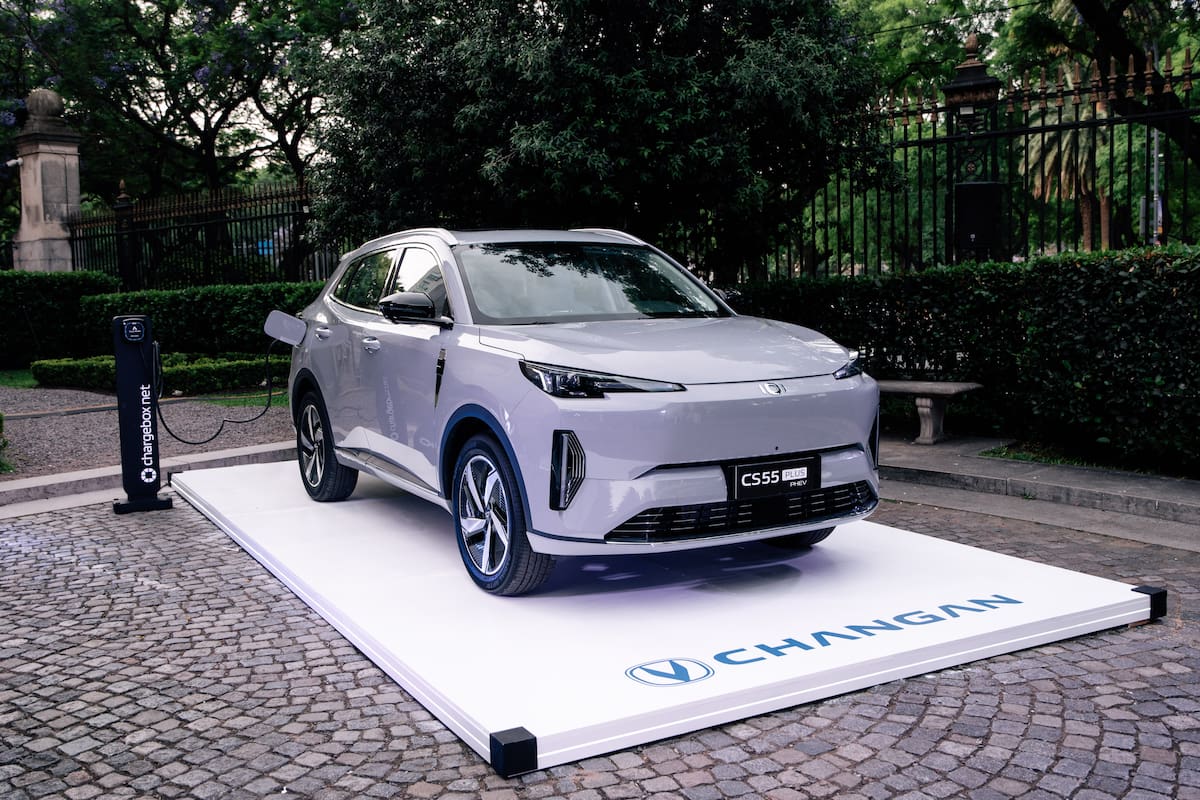 Changan se relanzó con el CS55 Plus híbrido enchufable