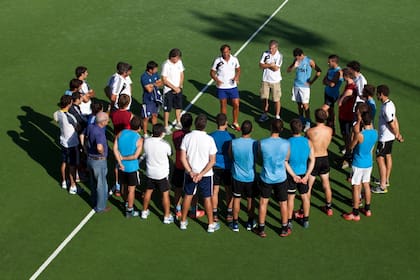 Chapa en una charla abierta con el equipo masculino