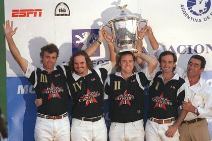 Chapaleufú II: Milo Fernández Araujo, Nachi, el Ruso y Pepe Heguy, los cuatro técnicos del Abierto de Palermo. Con ellos, el coach de entonces, Daniel González