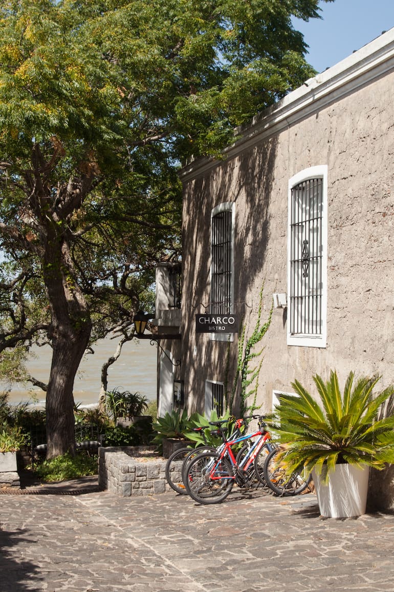 Charco, hotel boutique en pleno casco histórico de Colonia del Sacramento.