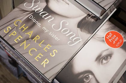Charles acaba de publicar su nuevo libro, El canto del cisne. Diana, Mi hermana (Foto: Getty Images)