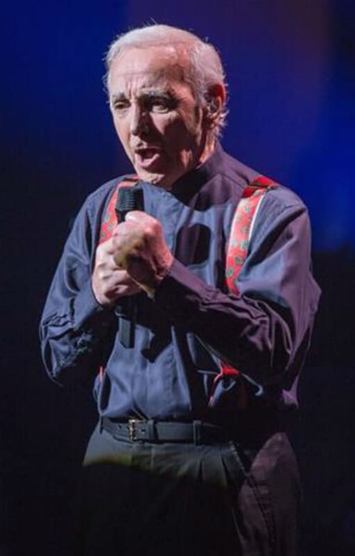 Charles Aznavour murió hoy a los 94 años