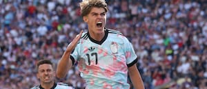 Jugaba al tenis, va a ser abogado, desafió a Trump y no le tiene miedo a España