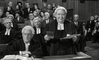 Charles Laughton, en Testigo de cargo