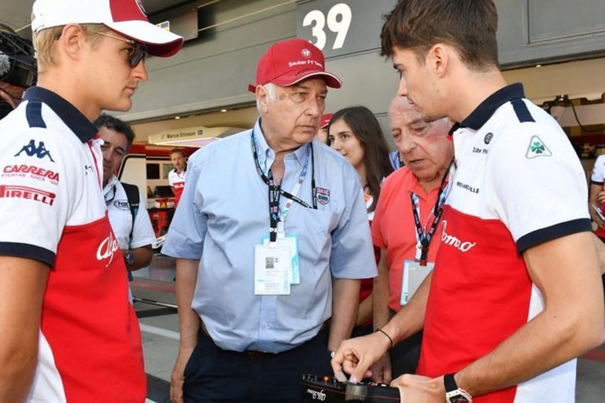Charles Leclerc con los hijos de Fangio