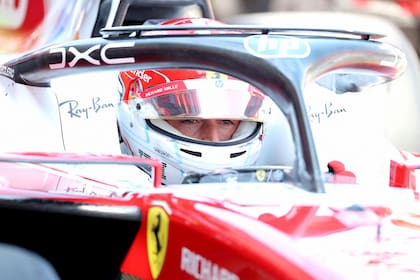 Charles Leclerc dominó la primera práctica con Ferrari y se mantuvo entre los cinco mejores en el cierre de la jornada en Melbourne