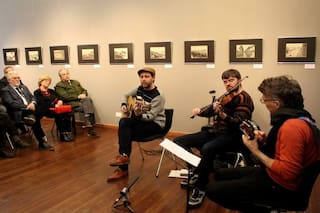 Bellas canciones escritas por un misterioso autor sobre los irlandeses de las pampas salvajes