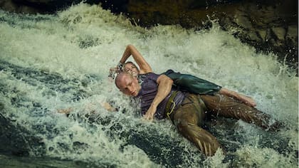 Charlize Theron y Taron Egerton en Ápex (Foto: Netflix)