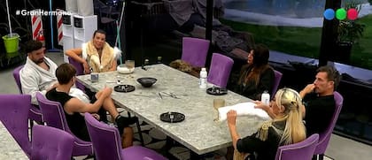 Charlotte Caniggia describió cómo fue la crianza de sus padres