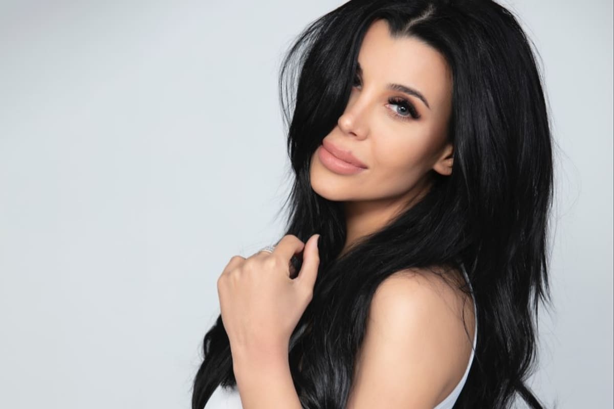 Charlotte Caniggia habló sobre sus padres en una corta entrevista tras ser salvada en el Cantando 2020