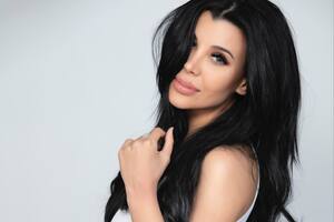 Charlotte Caniggia habló sobre sus padres en una corta entrevista tras ser salvada en el Cantando 2020