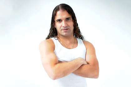 Charly Sosa fue futbolista, soñó con jugar en primera, pero la vida tenía otro destino para él: los escenarios