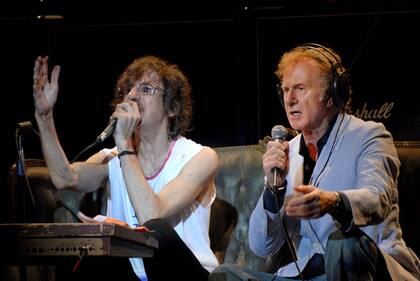 Charly García 2006, Garíca festejó su cumpleaños con Andrew Oldham, descubridor de los Rolling Stones y productor de su disco Kill Gil